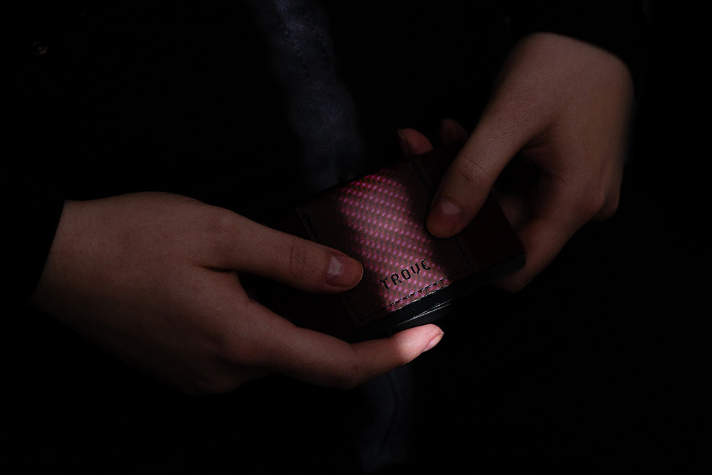 Trove Swift Red Carbon Fibre Wallet HighTech Slim Wallet TROVE.CC