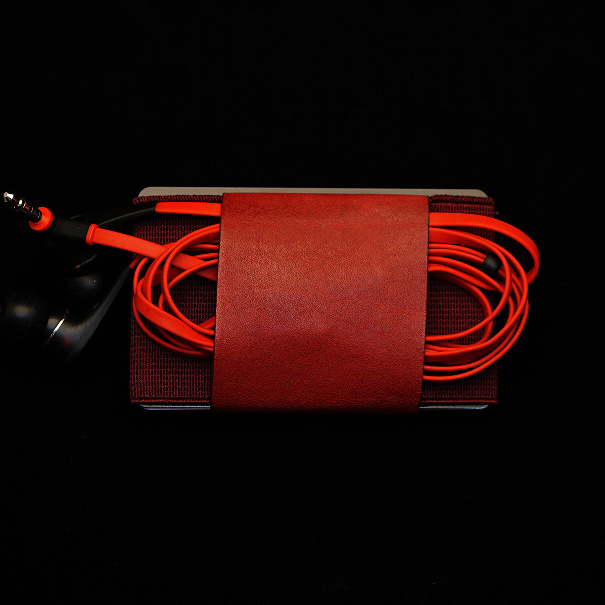 TROVE Wallet: Hackett London x TROVE RED