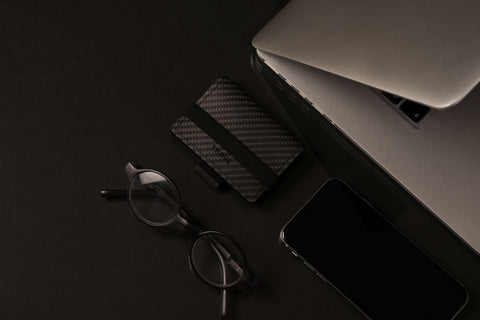 TROVE Cash Wrap: Black Carbon Fibre